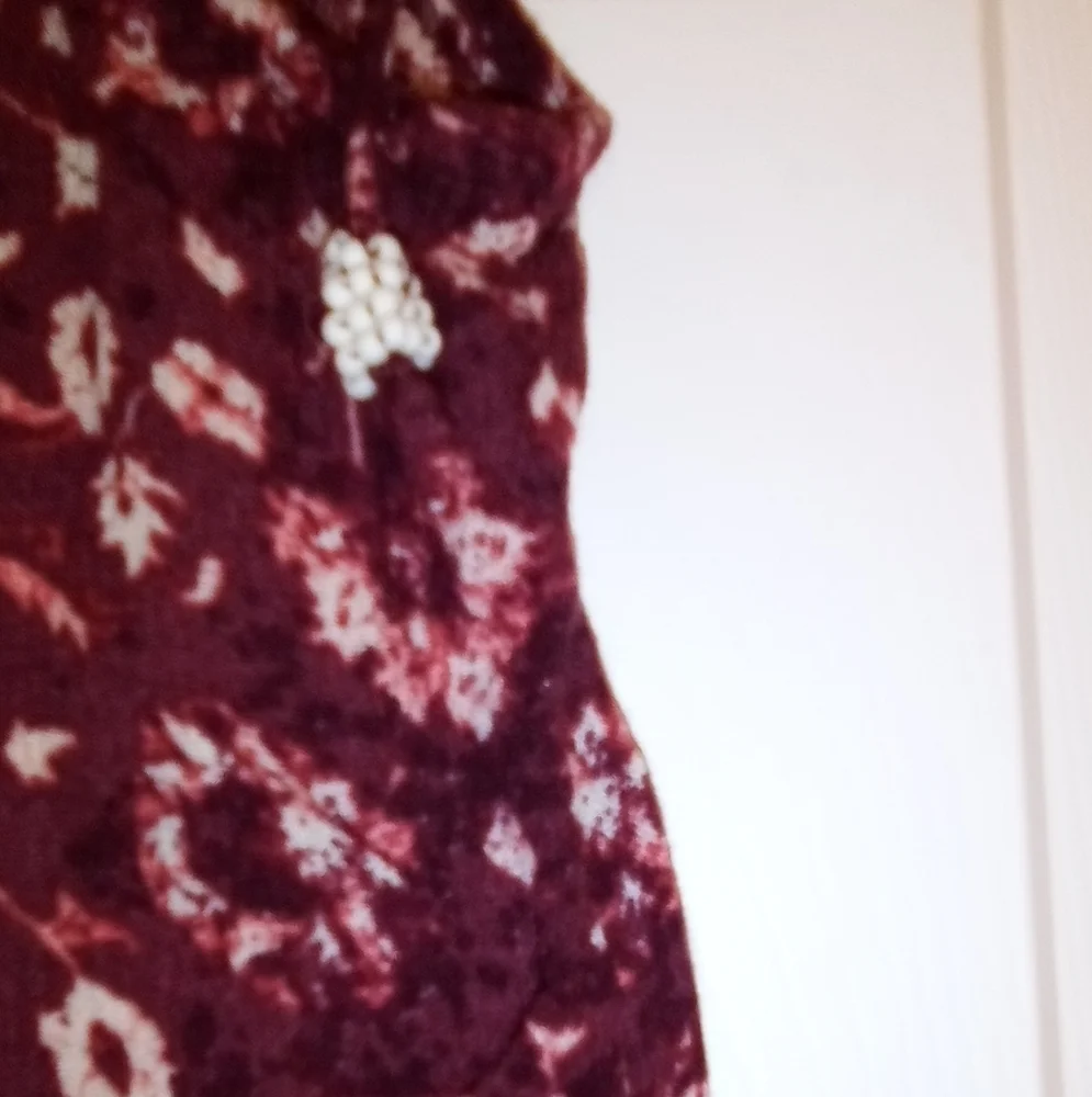 Wine Red Jumlsuit With White Floral Print Sleeveless Size Medium By Tavik - Picture 3 of 6